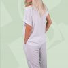 Пижамный комплект. Женская пижама футболка+ пижамные штаны. Белые